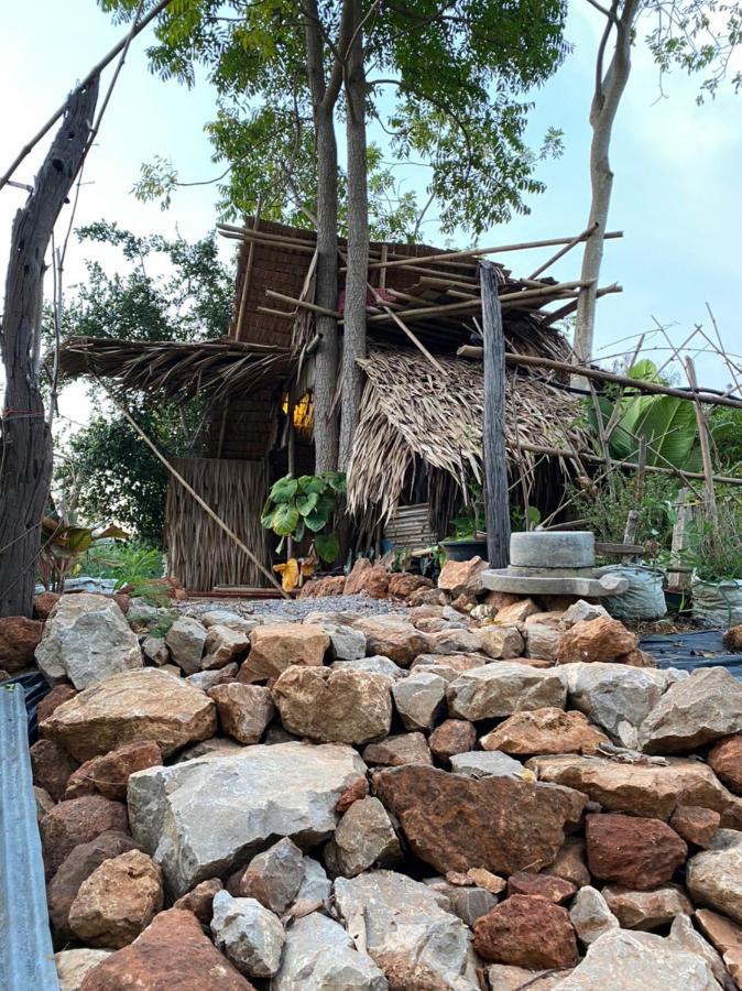 Hotel Royal Mountain Hut Ratchaburi Exteriér fotografie
