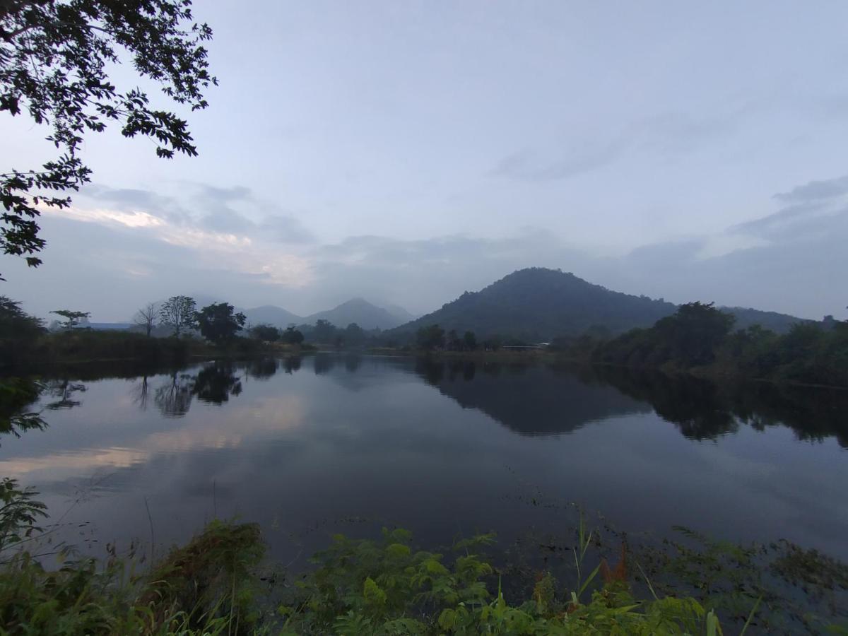 Hotel Royal Mountain Hut Ratchaburi Exteriér fotografie