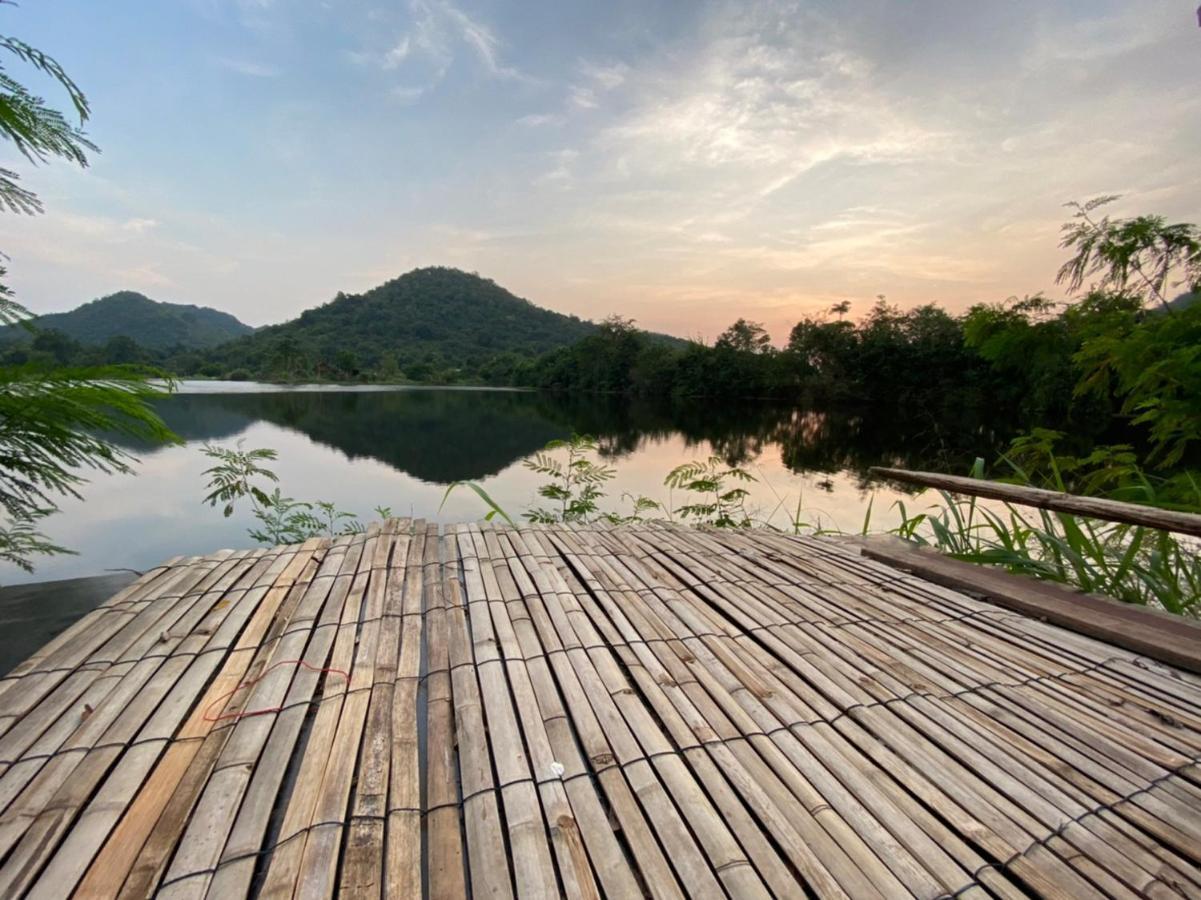 Hotel Royal Mountain Hut Ratchaburi Exteriér fotografie