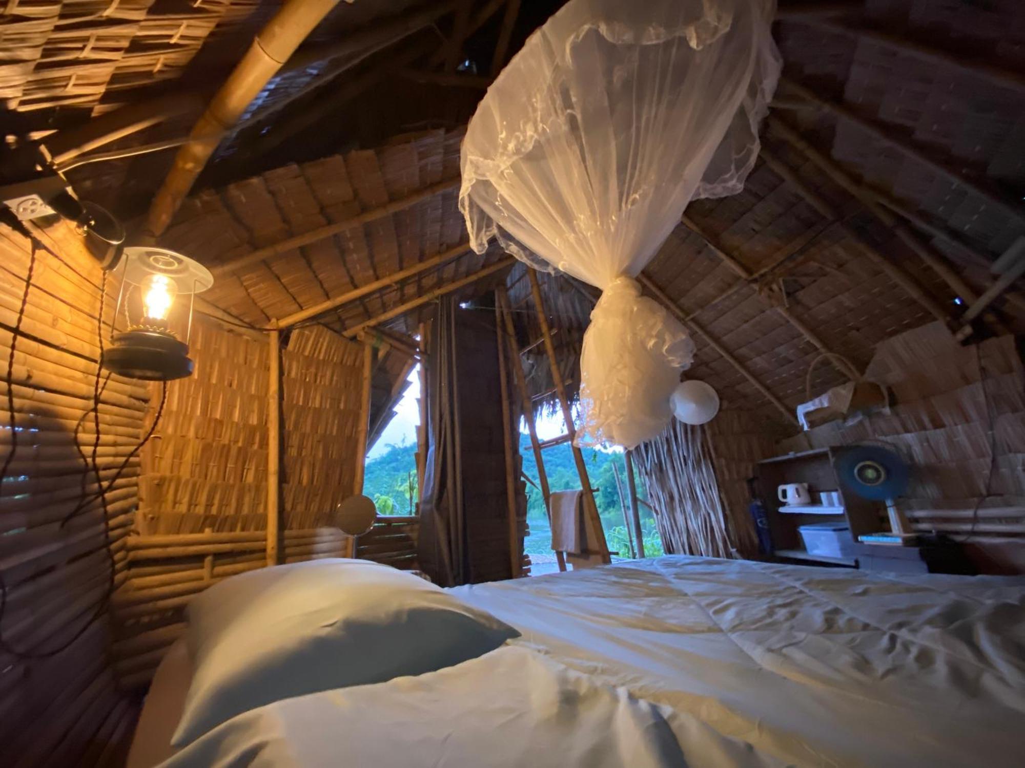 Hotel Royal Mountain Hut Ratchaburi Exteriér fotografie